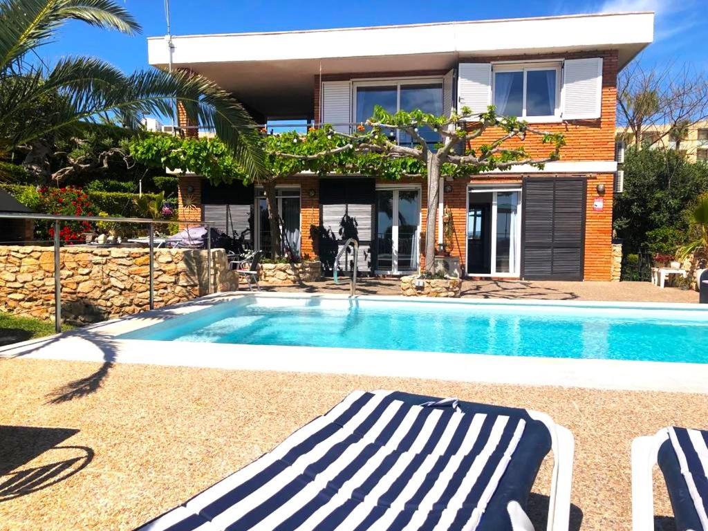 Villa Playa Л'Аметла де Мар Екстериор снимка